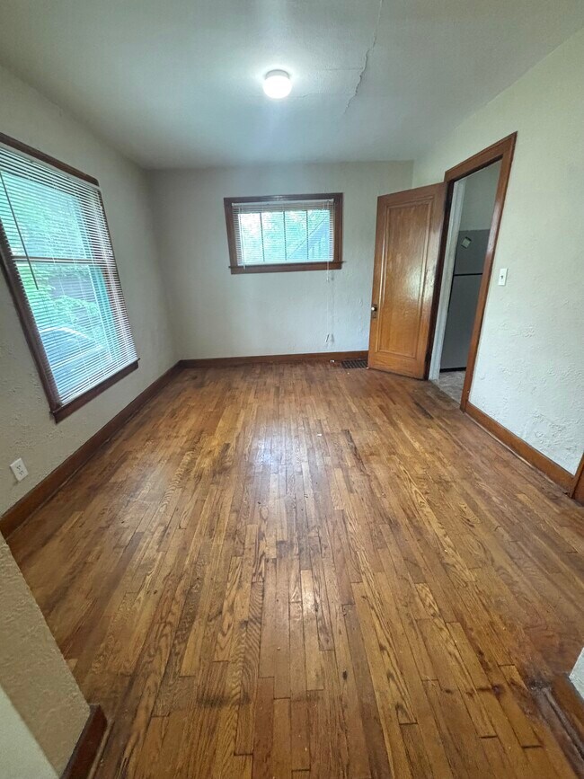 Foto del edificio - 1109 W Washtenaw St
