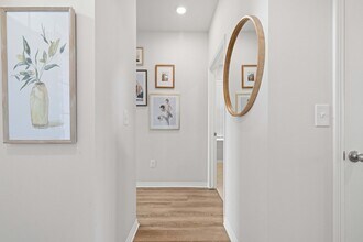 Interior Photo - Walden Parc Apartments