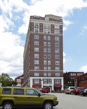 Building Photo - 137 Harrison Ave