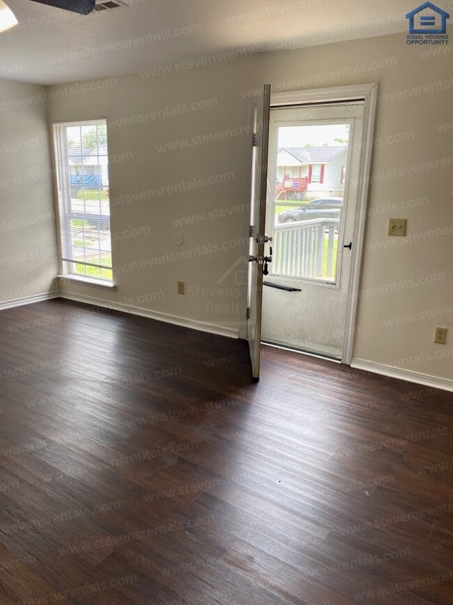 Foto del edificio - 166 Dogwood Pointe Dr