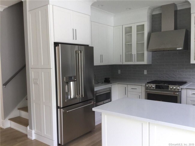 Foto del edificio - 308 Colony St