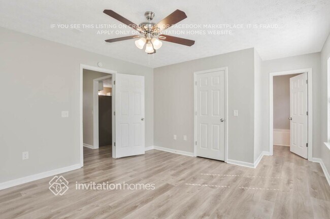 Foto del edificio - 8336 Ramblin Ct