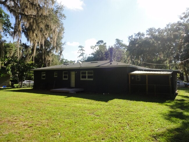 Building Photo - Nice 4 bedroom/2 Bathroom home