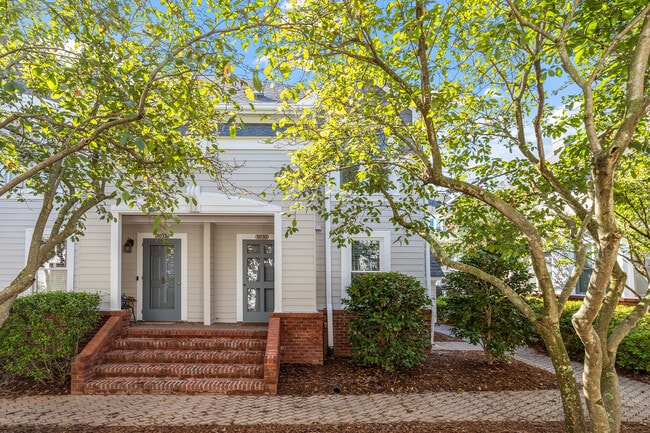 Front - 1030 Brighthurst Dr