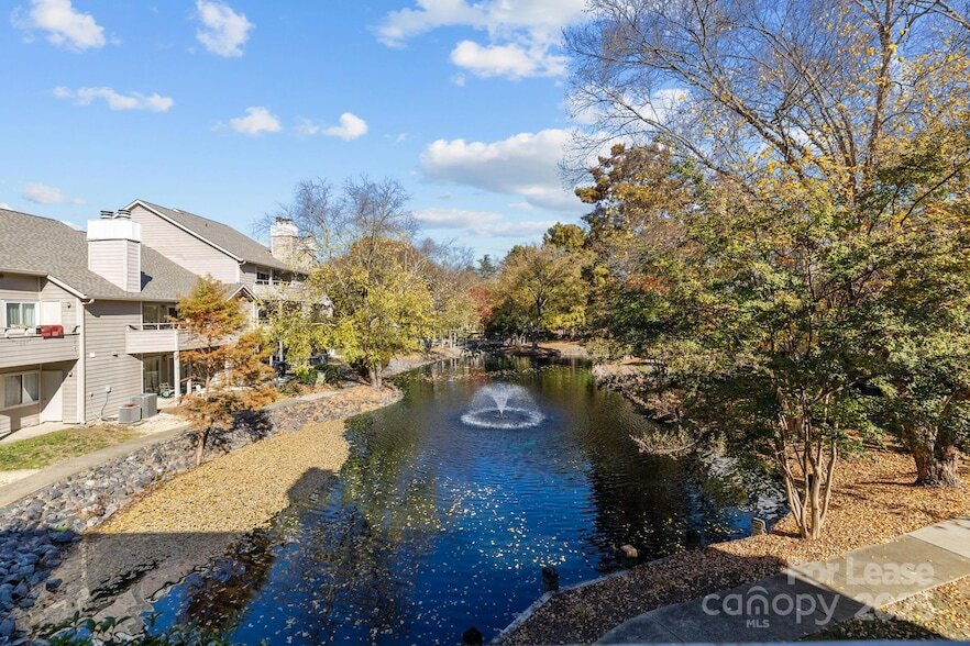 Foto principal - 2505 Stockbridge Dr