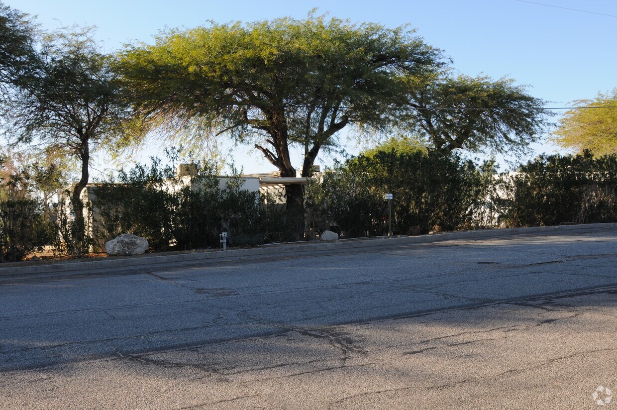Building Photo - Tamarisk Trailer Park
