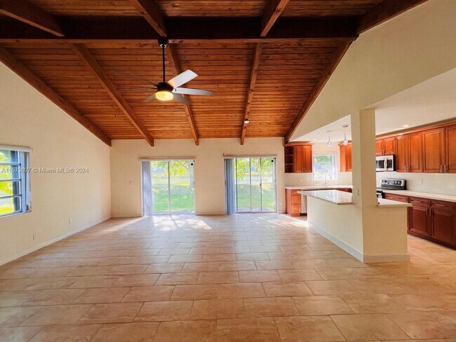 Building Photo - 2219 Nova Village Dr