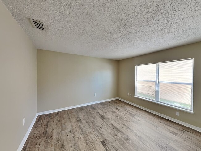 Building Photo - 12918 Brookcrest Pl