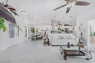 Building Photo - 1833 N Bahama Ave