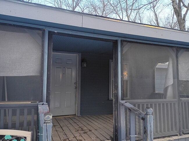 Foto del edificio - 609 Fay Blvd