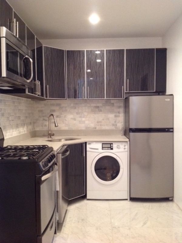 Primary Photo - 403 E 62nd St