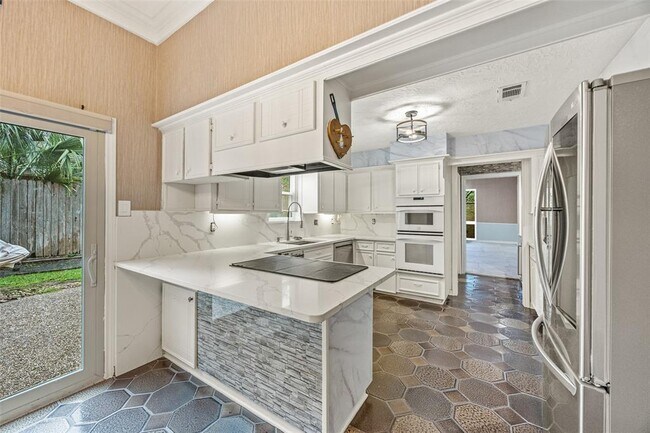 Foto del edificio - 10703 Cypresswood Dr