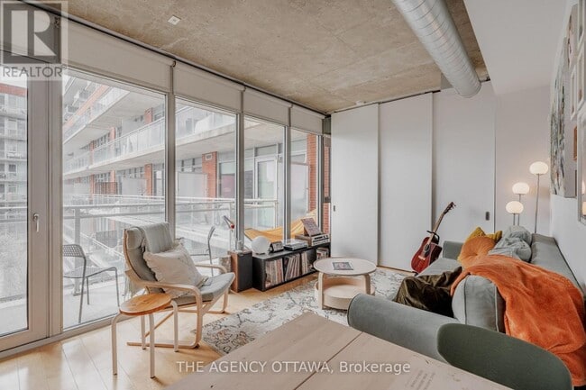 Building Photo - 340-340 McLeod St
