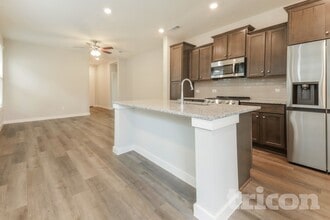 Interior Photo - Tricon Trinity Falls