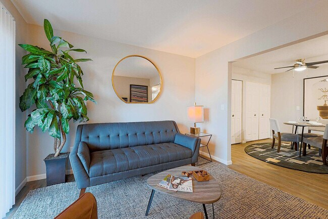 Foto del edificio - Windridge Village Apartments