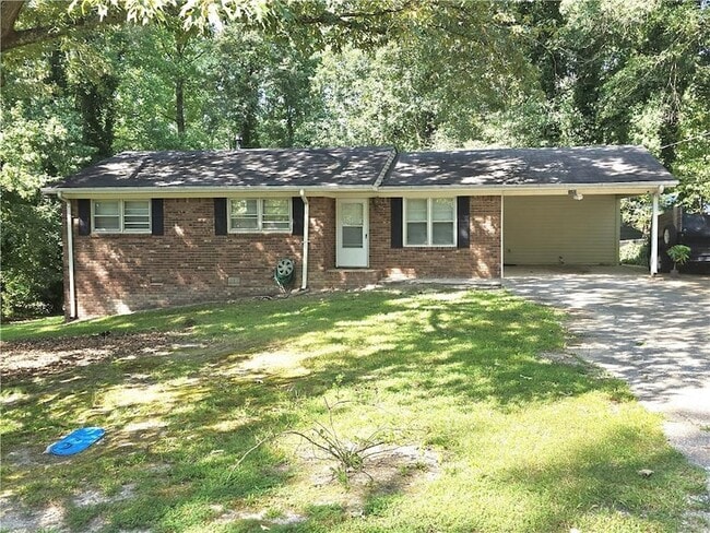 Building Photo - 3350 Scott Dr