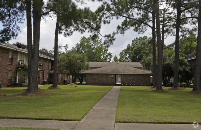 Building Photo - Gonzales Gardens