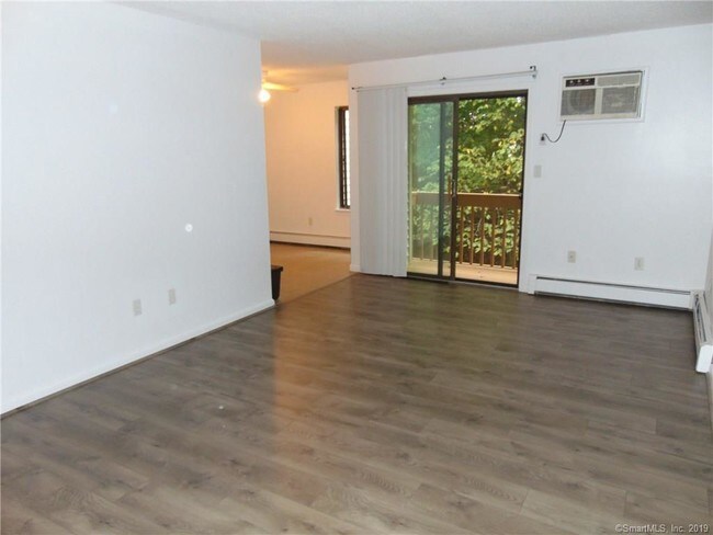 Foto del edificio - 166 Woodland Dr