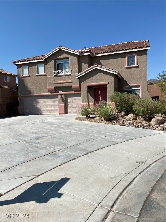 Foto principal - 1061 Lush Hillside Ct