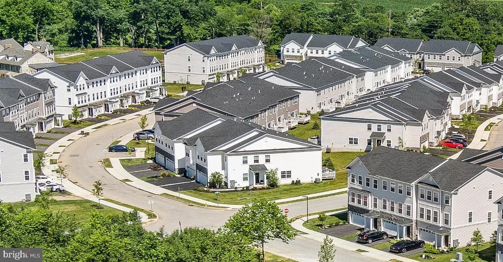 Foto principal - 71 Four Leaf Dr