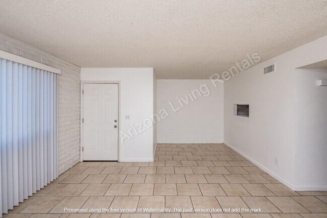 Foto del edificio - SAND2241