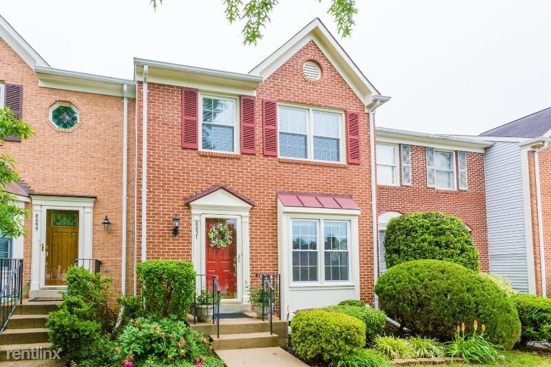 Foto principal - 3 br, 3.5 bath Townhome - 8057 Sky Blue Dr