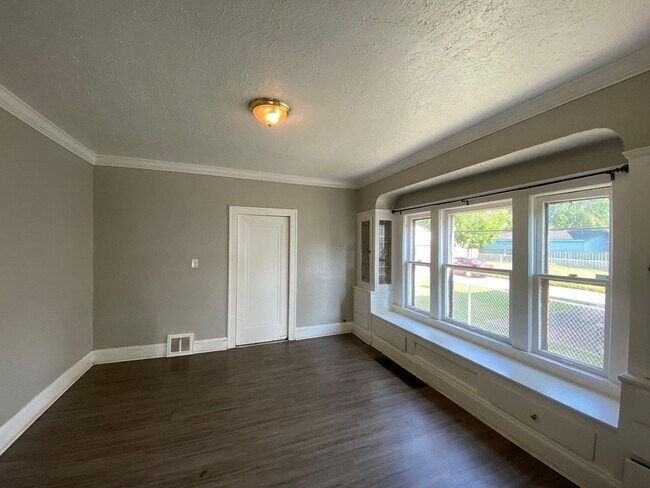 Foto del edificio - 3545 E 110th St