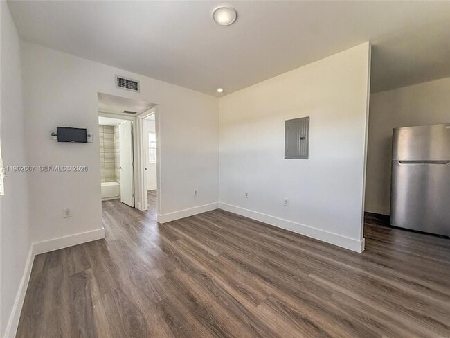 Photo - 1710 NW 1st Ct Apartment