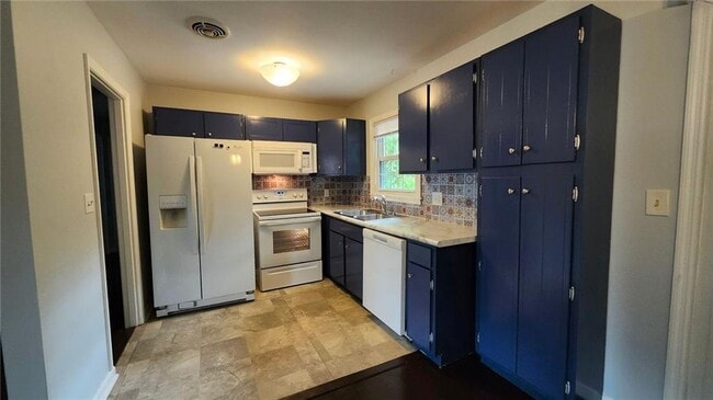Building Photo - 1172 Camellia Dr