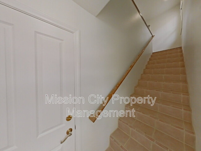 Building Photo - 220 Meigs Rd
