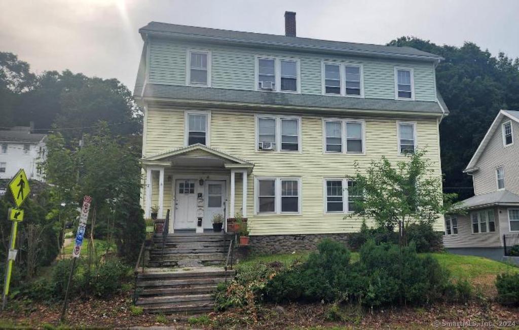Primary Photo - 82 Highland Ave