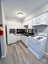 Building Photo - 727 6th St