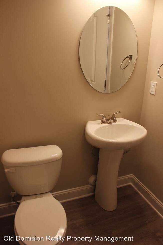 Foto del edificio - 3 br, 2.5 bath House - 162 Howard Lane