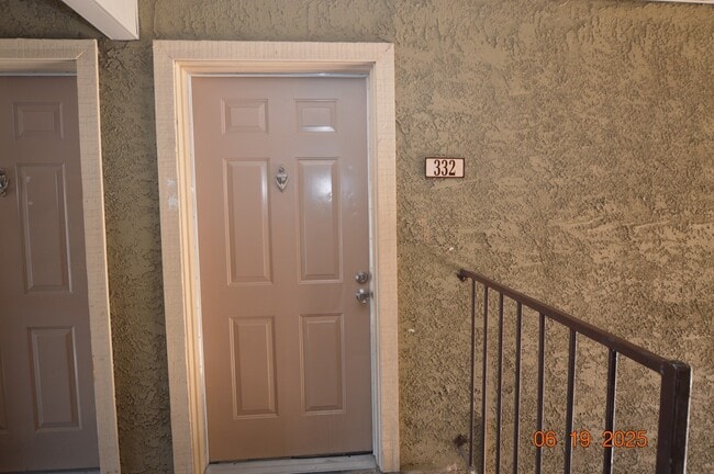 Building Photo - 5160 Indian River Dr