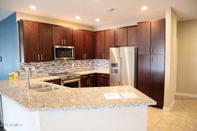 Foto del edificio - 2511 W Queen Creek Rd