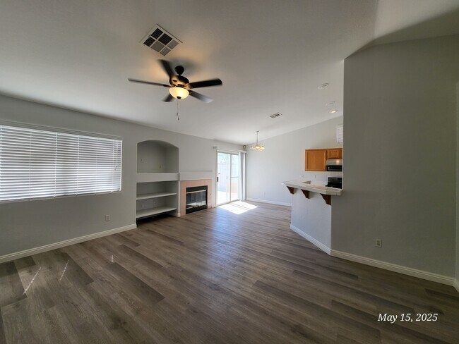 Foto del edificio - 4114 Hemphill St
