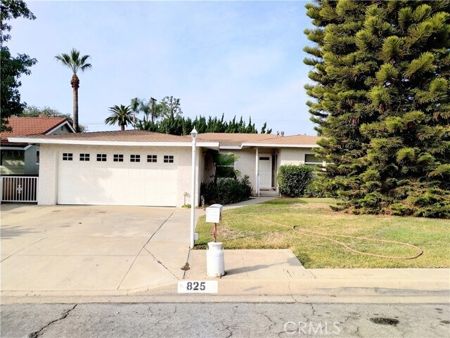 Primary Photo - 825 Crestfield Dr
