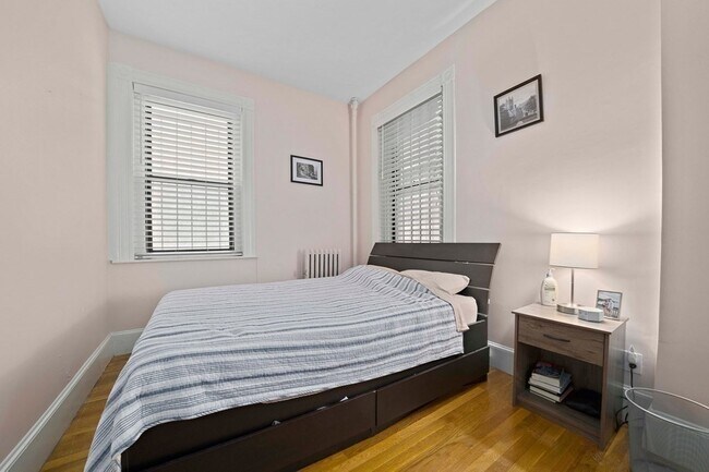 Foto del edificio - 421 Marlborough St