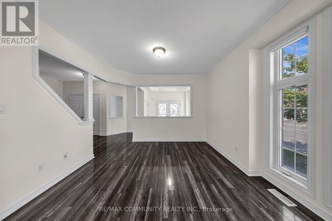 Building Photo - 35 McCourt Dr