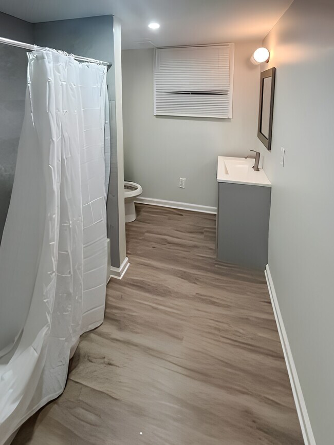Foto del edificio - 1346 Eason St NW