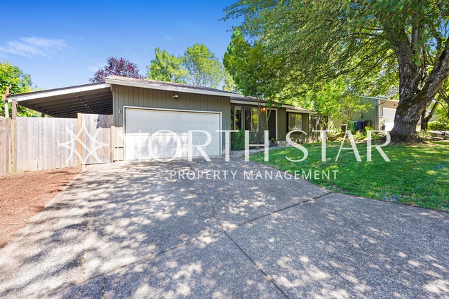 Building Photo - 6269 SW Southwood Dr
