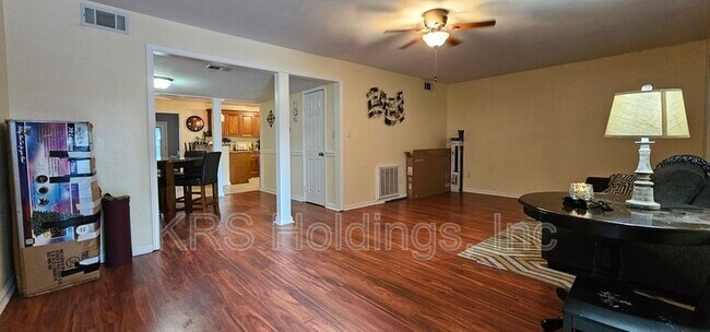 Foto del edificio - 218 N Palmyra Dr
