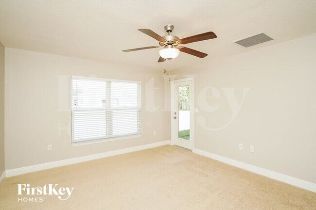 Foto del edificio - 3619 SW Ballweg St