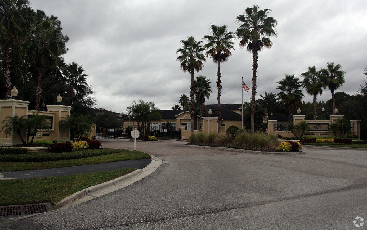 Oxford Place Apartments Tampa, FL