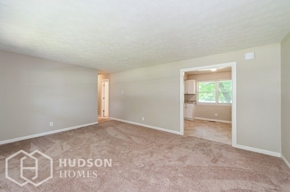 Building Photo - 6373 E Hadley Rd