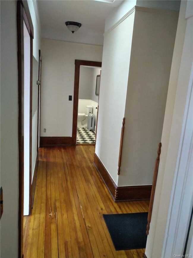 Building Photo - 262 NY-32