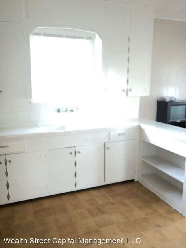 Foto del edificio - 1 br, 1 bath House - 2370 Orange Ave