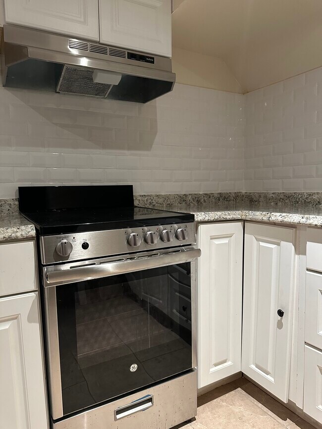 Fotografía del edificio - 62 E Centennial Ave