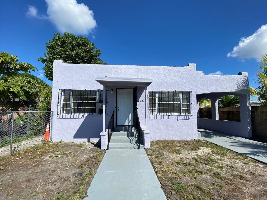 Primary Photo - 1725 NW 44th St