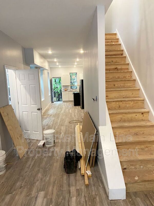 Foto del edificio - 128 N 53rd St